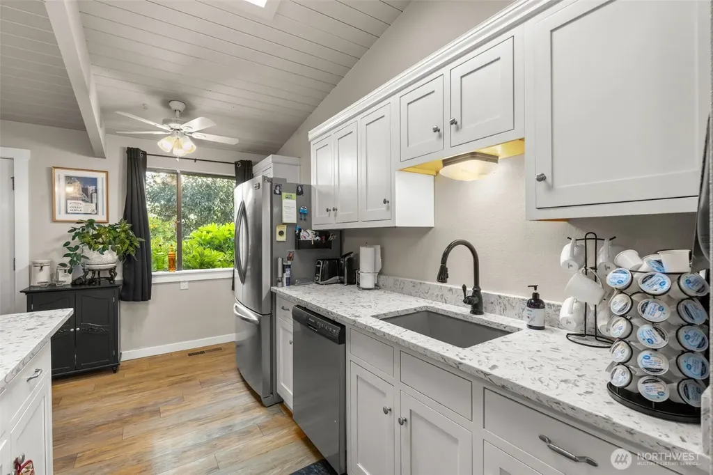 3421 E 99th Edgewood WA 98371