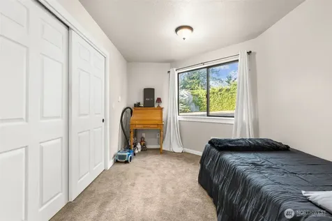 3421 E 99th Edgewood WA 98371