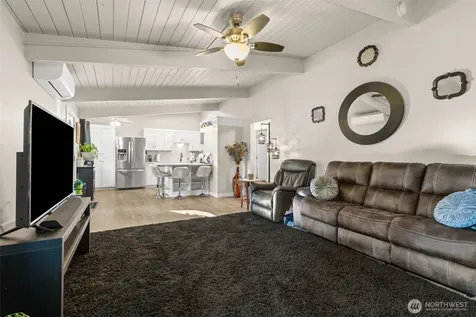 3421 E 99th Edgewood WA 98371