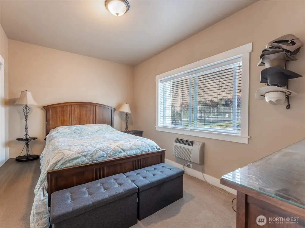 23772 Crescent Bay Drive NW Quincy WA 98848
