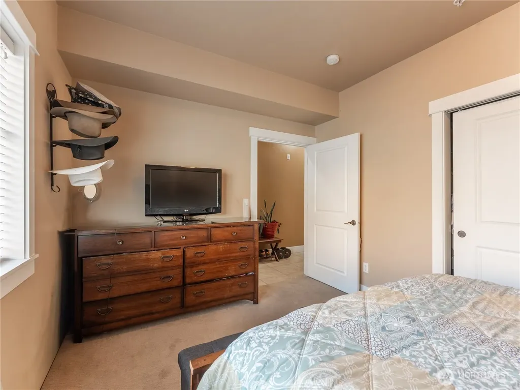 23772 Crescent Bay Drive NW Quincy WA 98848
