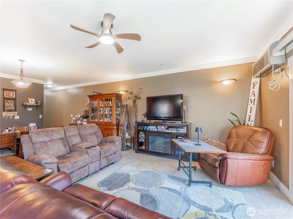 23772 Crescent Bay Drive NW Quincy WA 98848