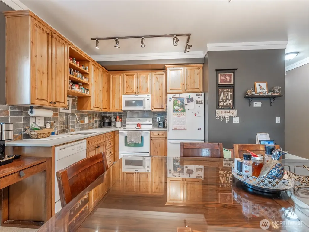 23772 Crescent Bay Drive NW Quincy WA 98848