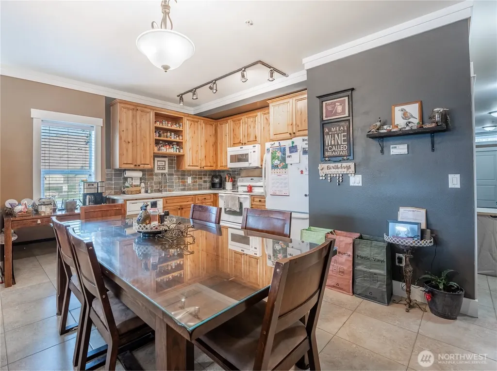 23772 Crescent Bay Drive NW Quincy WA 98848