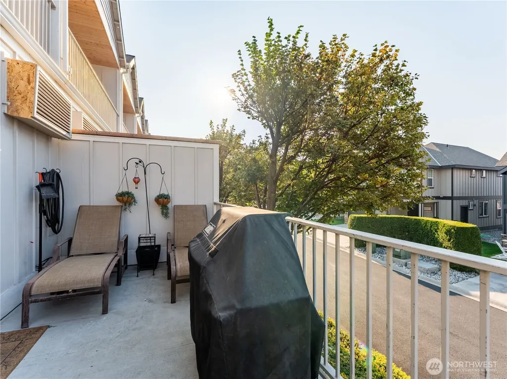 23772 Crescent Bay Drive NW Quincy WA 98848