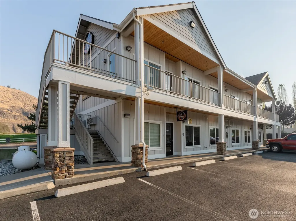 23772 Crescent Bay Drive NW Quincy WA 98848