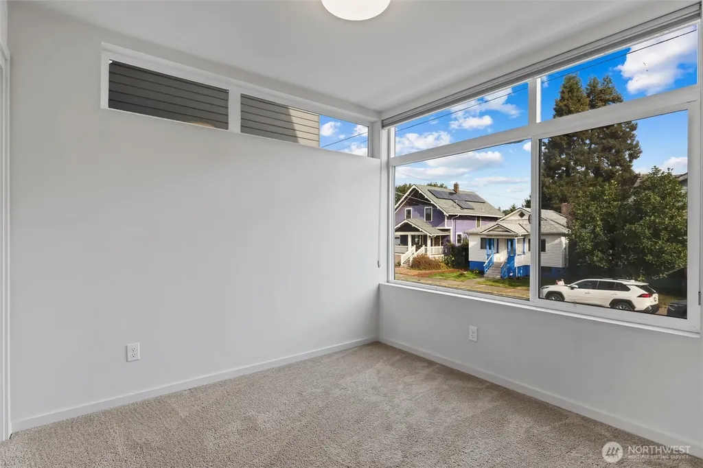 6917 Carleton Ave S Seattle WA 98108