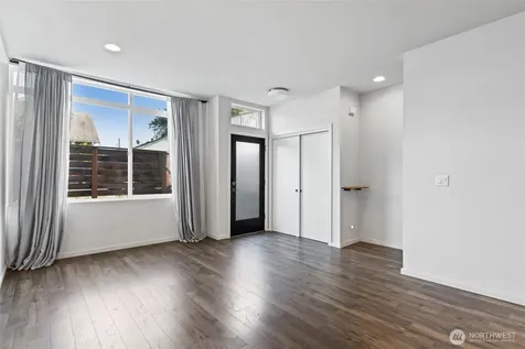 6917 Carleton Ave S Seattle WA 98108