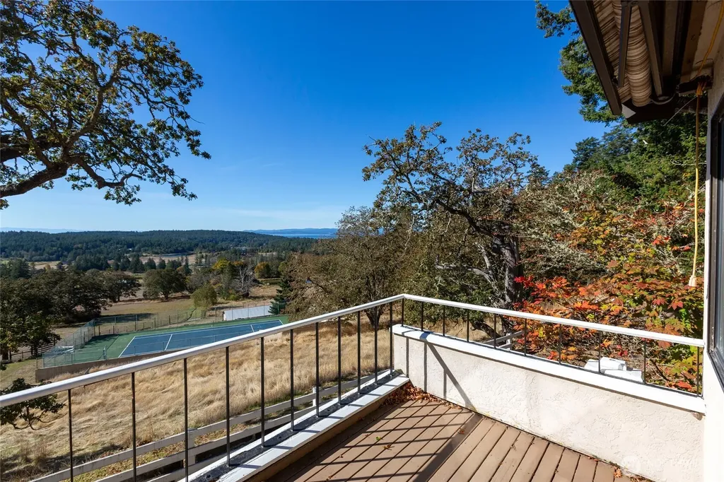 327 Twin Oaks Drive Friday Harbor WA 98250