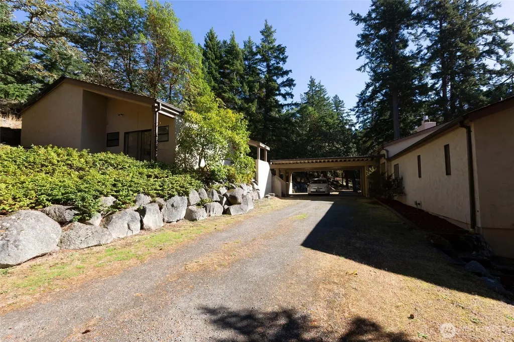 327 Twin Oaks Drive Friday Harbor WA 98250