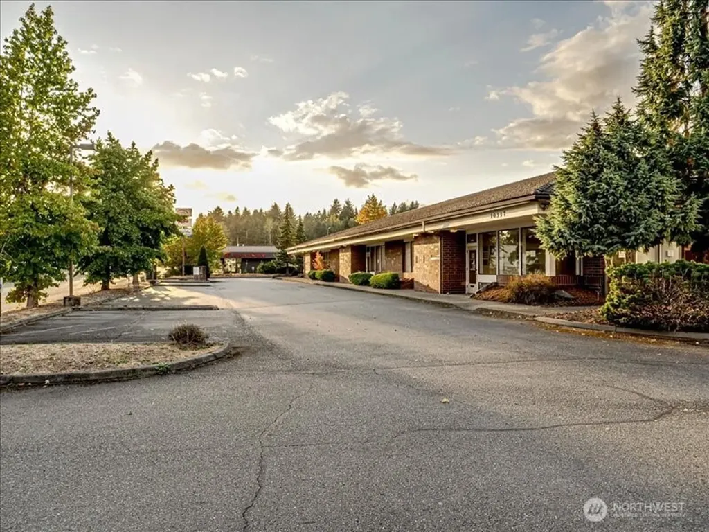 10317 122nd Street E Puyallup WA 98374