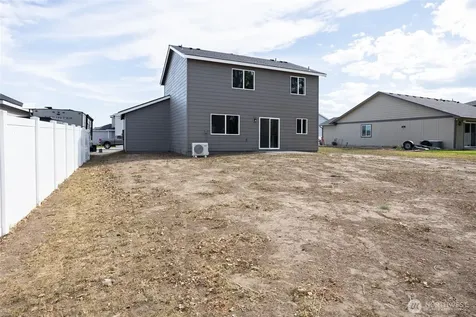 435 Pear Drive Tieton WA 98947