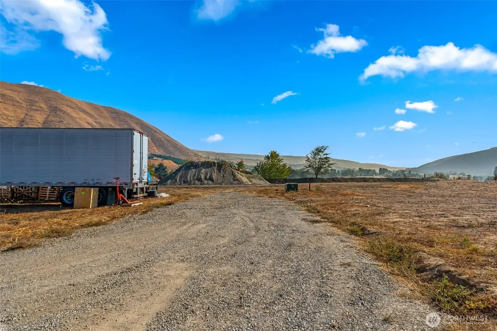 63 Farmer Lane (Lot 8) Monitor WA 98836