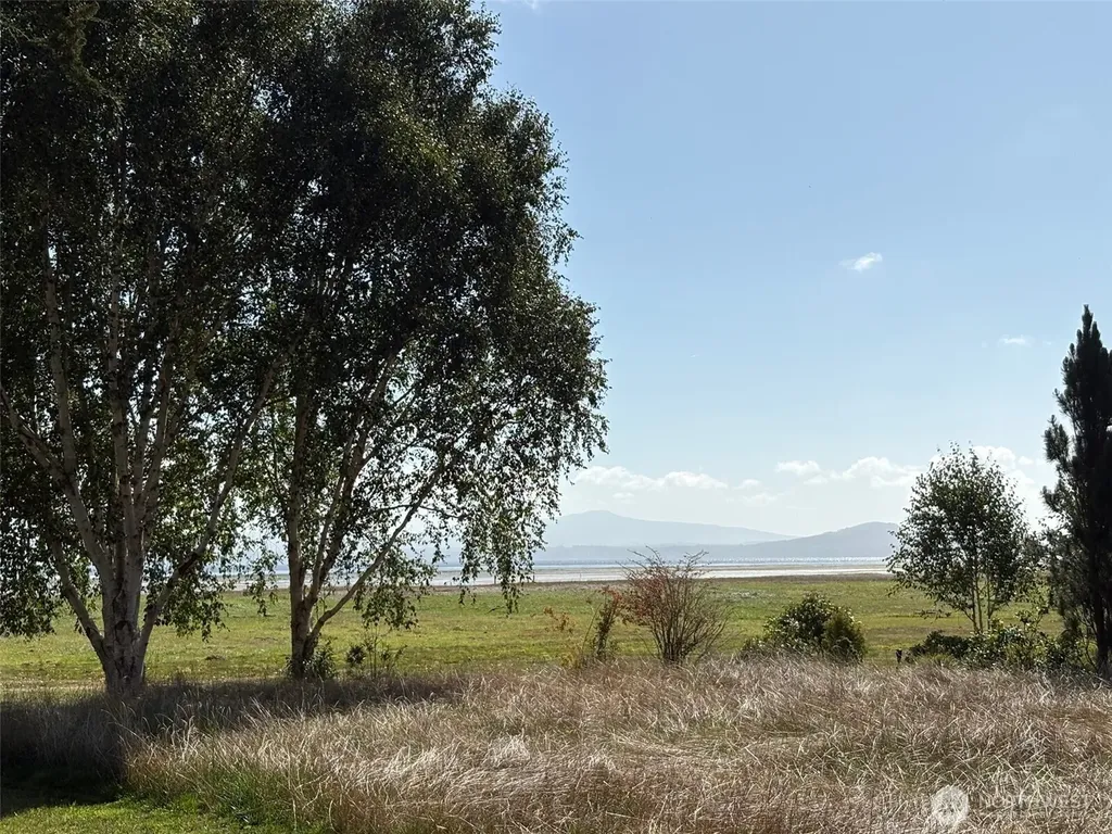 33880 Territory Road Oysterville WA 98640
