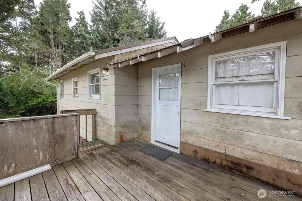 13907 N Alley Long Beach WA 98631