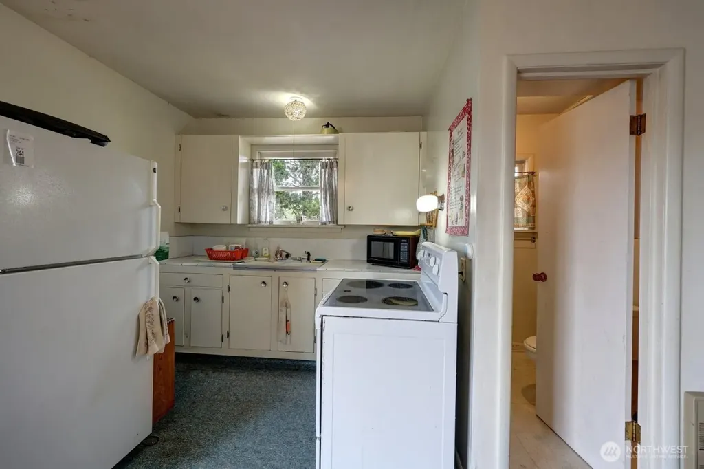 13907 N Alley Long Beach WA 98631