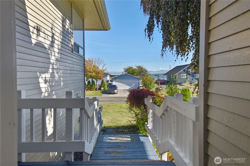 4149 Saltspring Drive Ferndale WA 98248