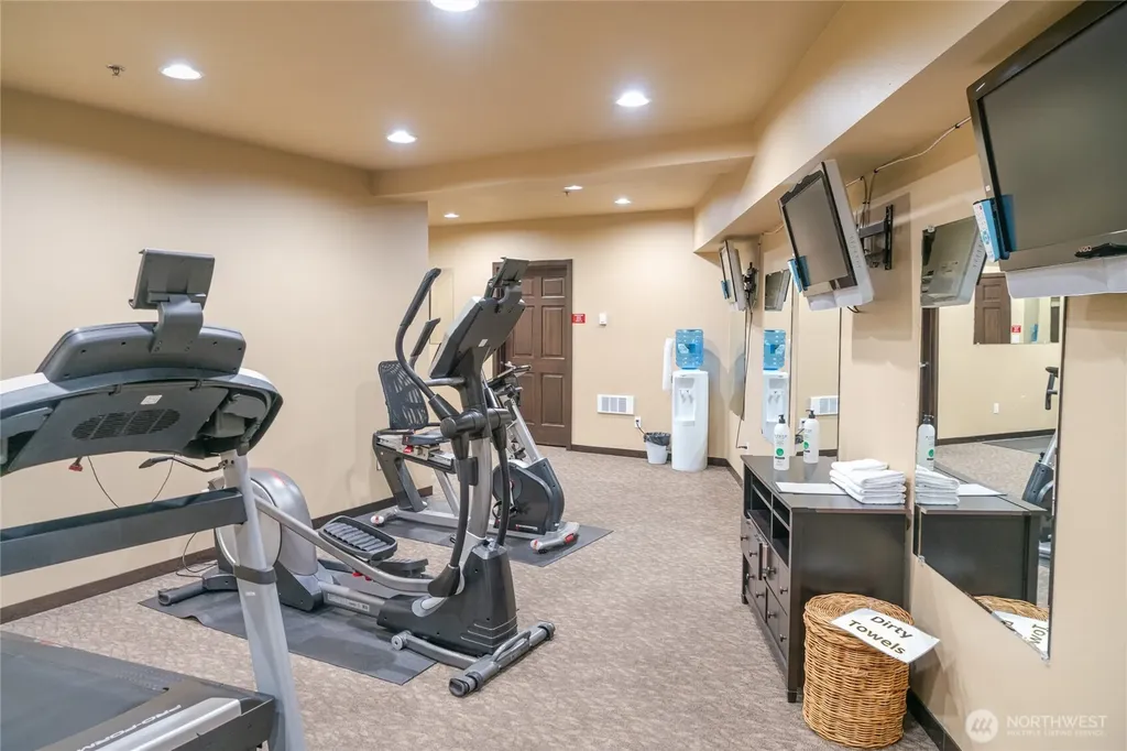 322 W Woodin Avenue Chelan WA 98816