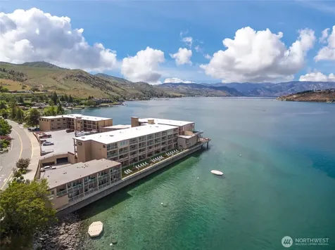322 W Woodin Avenue Chelan WA 98816