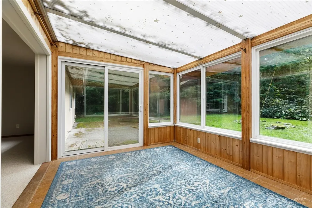 3100 Sea Eagle Lane Greenbank WA 98253