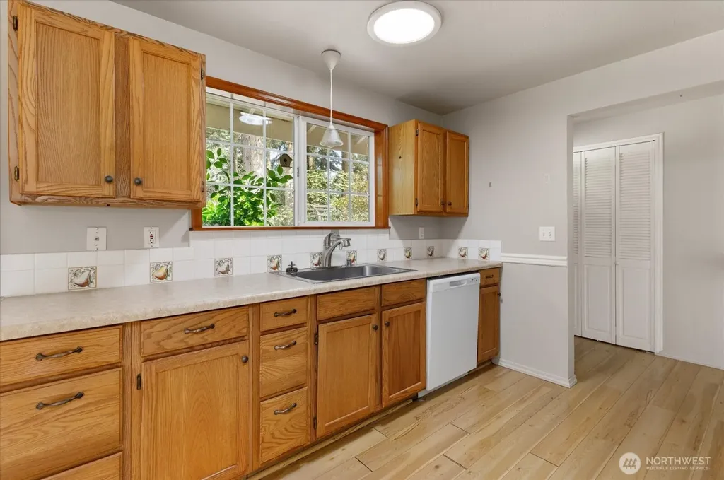 3100 Sea Eagle Lane Greenbank WA 98253