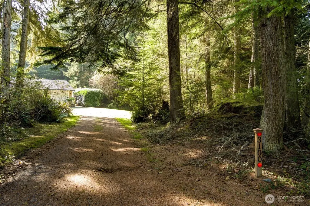 3100 Sea Eagle Lane Greenbank WA 98253