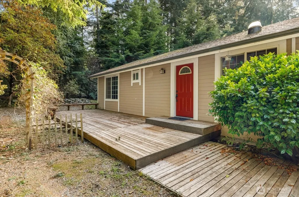 3100 Sea Eagle Lane Greenbank WA 98253