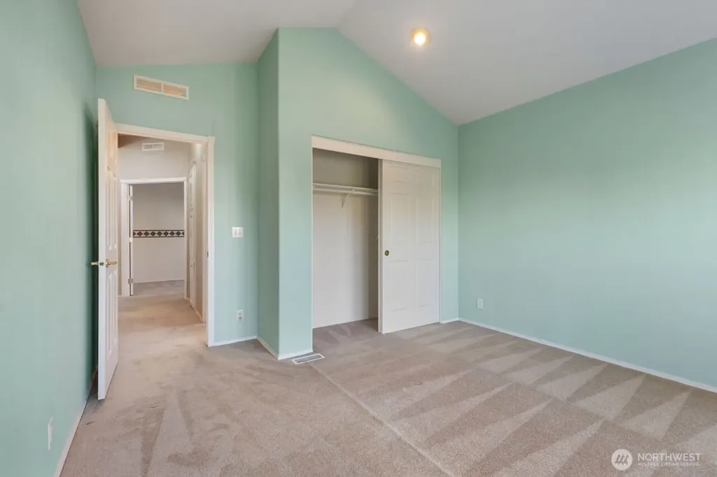 8902 60th Avenue E Puyallup WA 98371