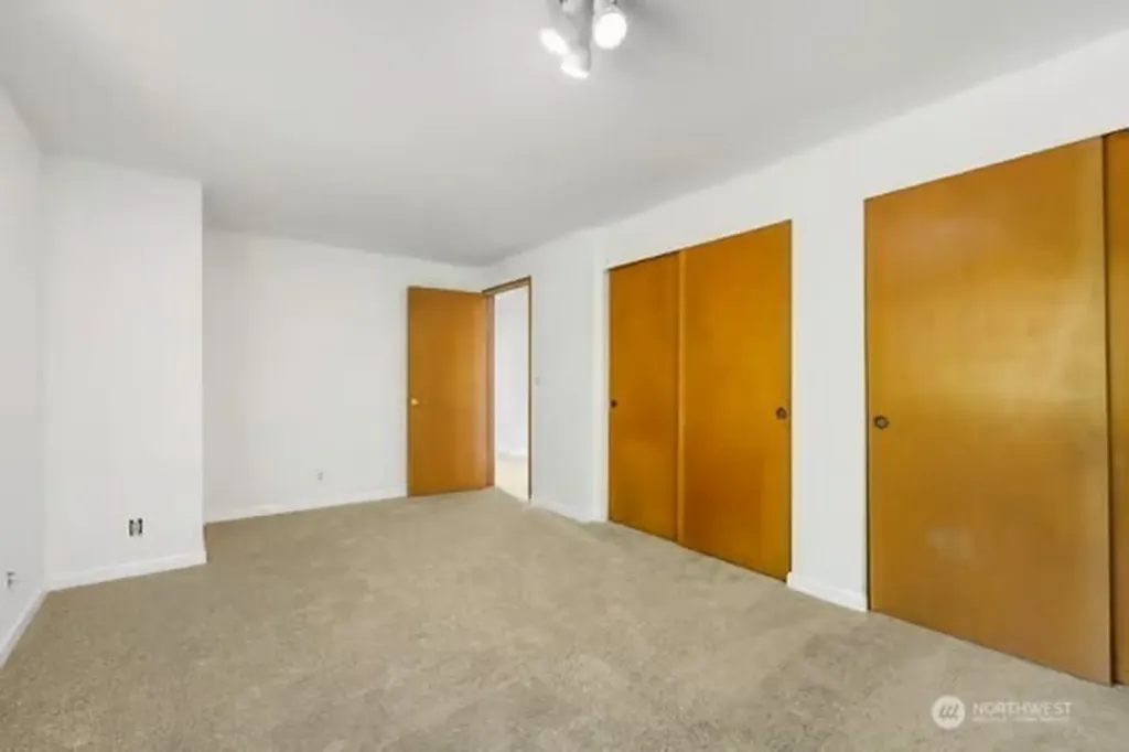7150 NE North Shore Road Belfair WA 98528