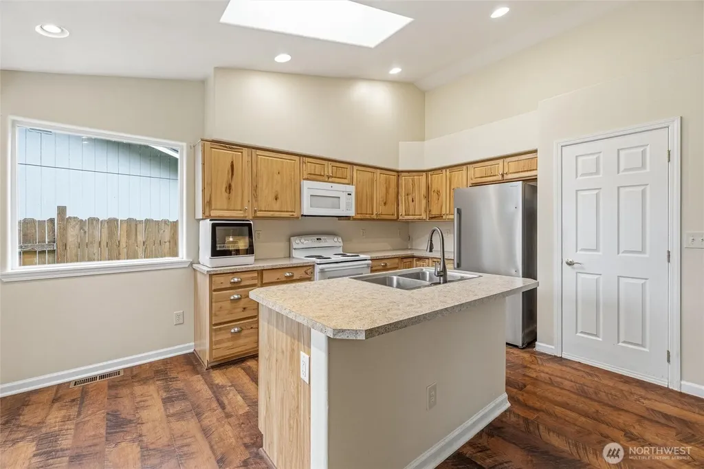 3001 Green Valley Drive Maple Falls WA 98266