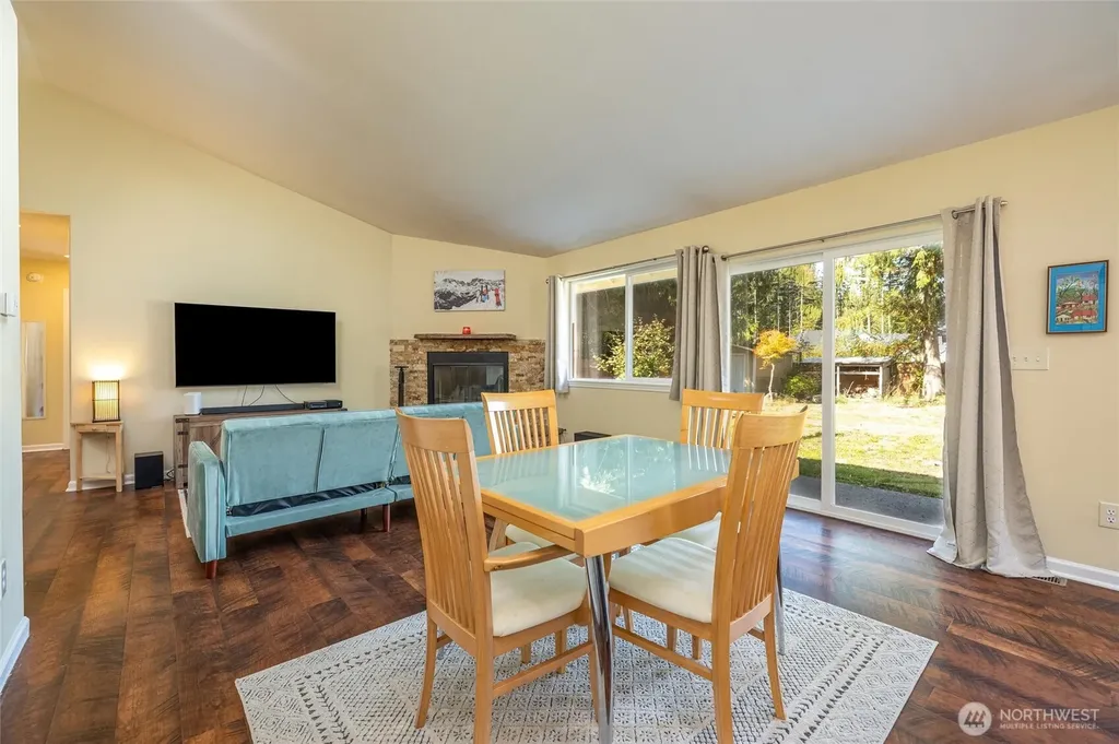3001 Green Valley Drive Maple Falls WA 98266