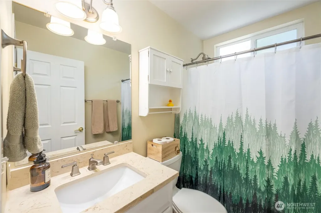 3001 Green Valley Drive Maple Falls WA 98266