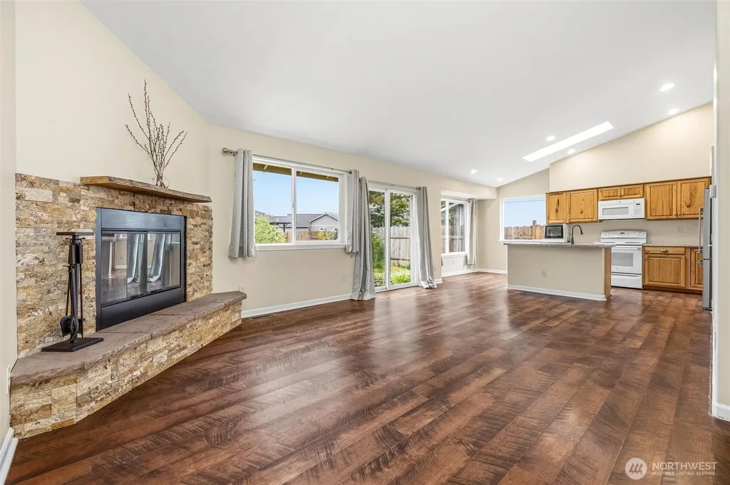 3001 Green Valley Drive Maple Falls WA 98266