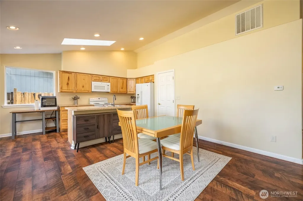 3001 Green Valley Drive Maple Falls WA 98266
