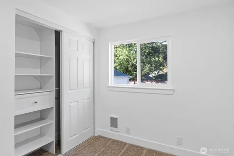 2928 38th Avenue NE Tacoma WA 98422