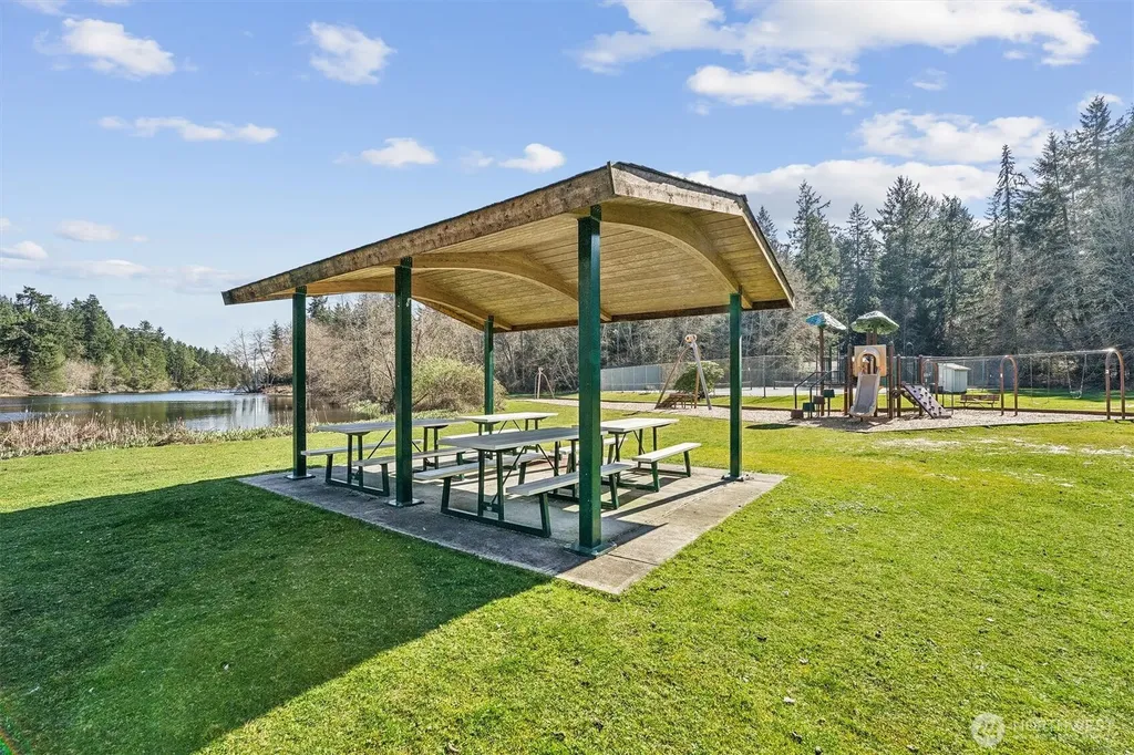 10312 Matthews Anderson Island WA 98303