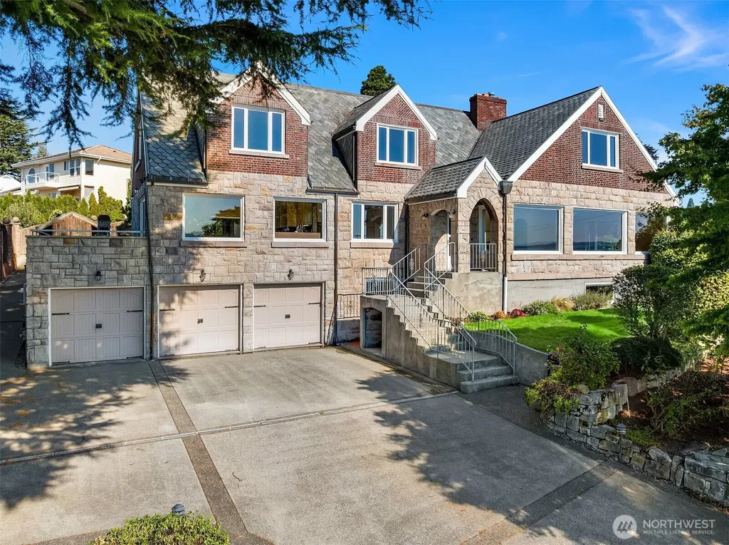 4801 Hyada Boulevard NE Tacoma WA 98422