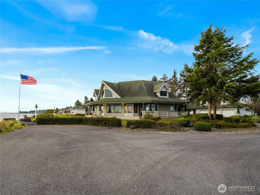 317 Captain Gray Court SE Ocean Shores WA 98569
