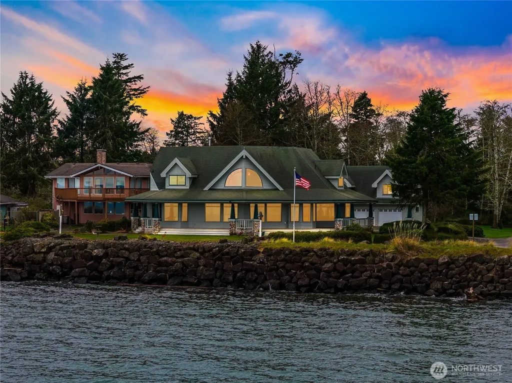 317 Captain Gray Court SE Ocean Shores WA 98569