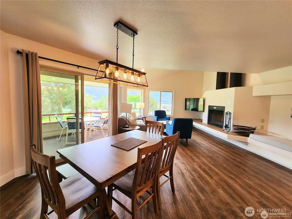 1 Lodge 610-i Manson WA 98831