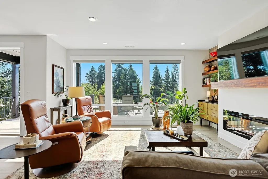 220 NE Lower Basso Circle Stevenson WA 98648