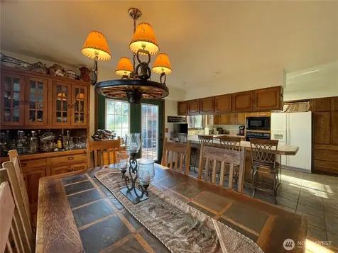 14 Hahn Road Omak WA 98841