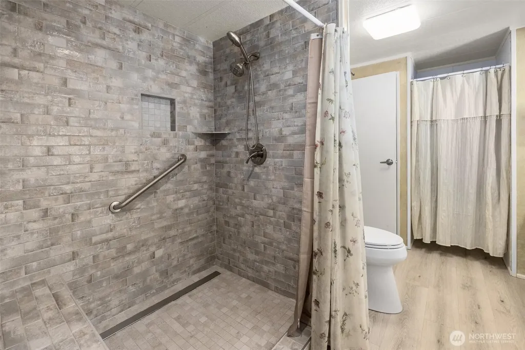 4111 164th Street SW Lynnwood WA 98087