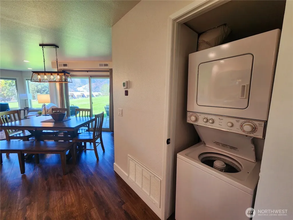 1 Lodge 601-m Manson WA 98831