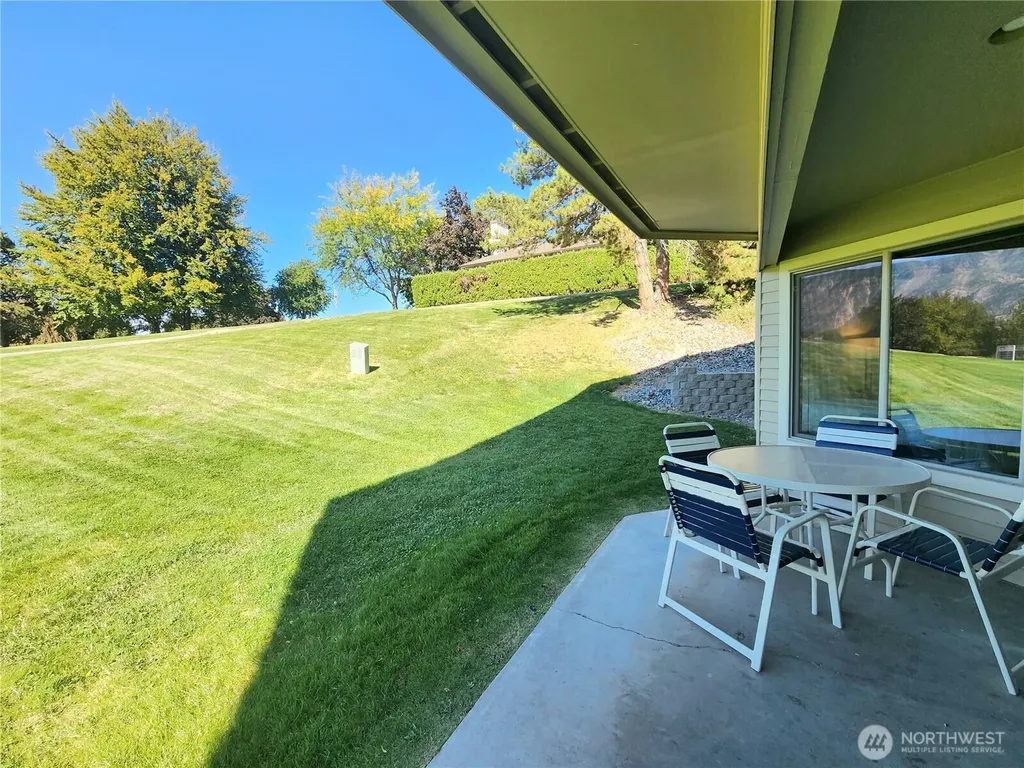 1 Lodge 601-m Manson WA 98831