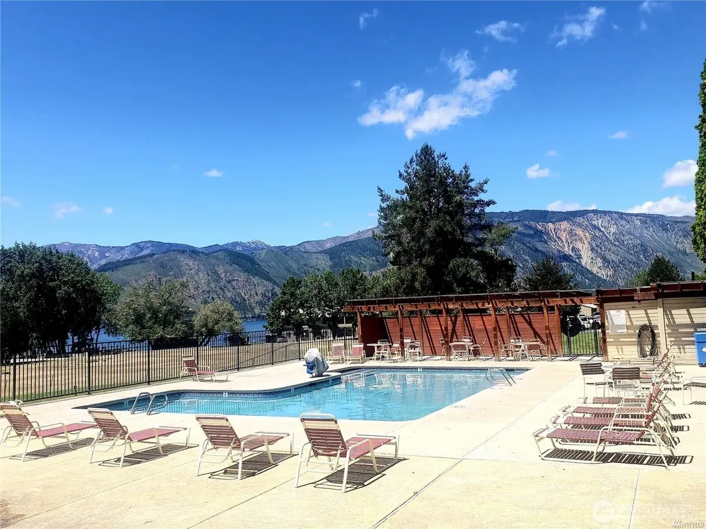1 Lodge 640-o Manson WA 98831