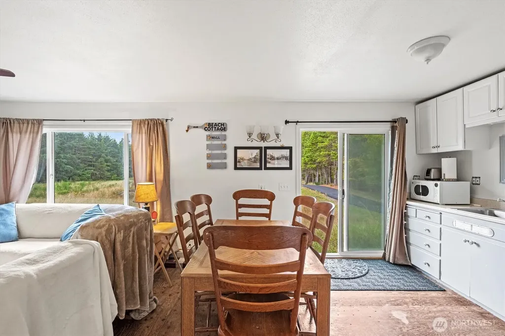 11303 Pacific Way Long Beach WA 98631