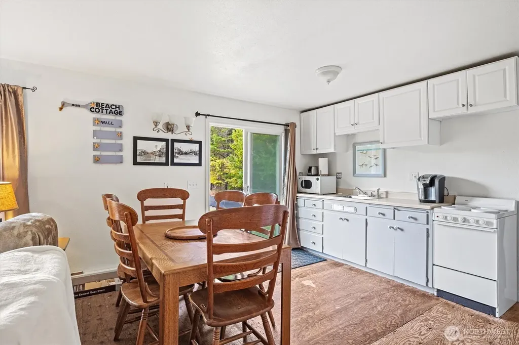 11303 Pacific Way Long Beach WA 98631