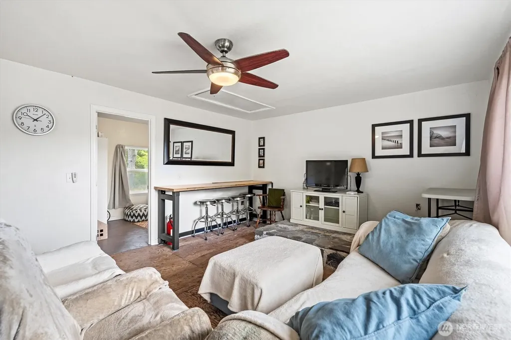 11303 Pacific Way Long Beach WA 98631
