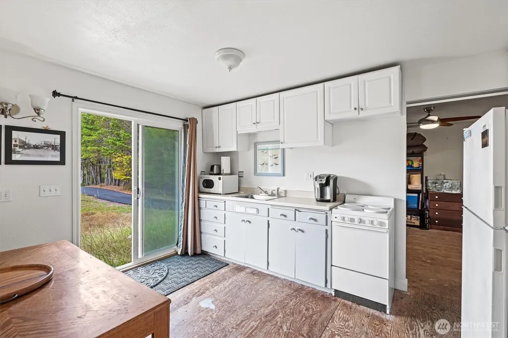 11303 Pacific Way Long Beach WA 98631